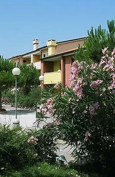 Tize Village Hotel Rosapineta